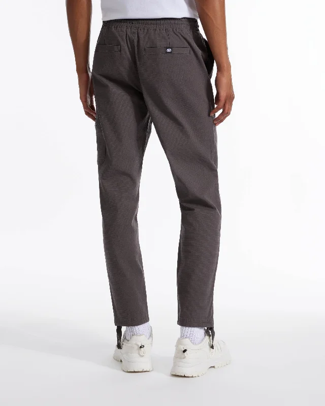 men-left-sides-woven-jogger-065-magnet-eo14b175-mgt
